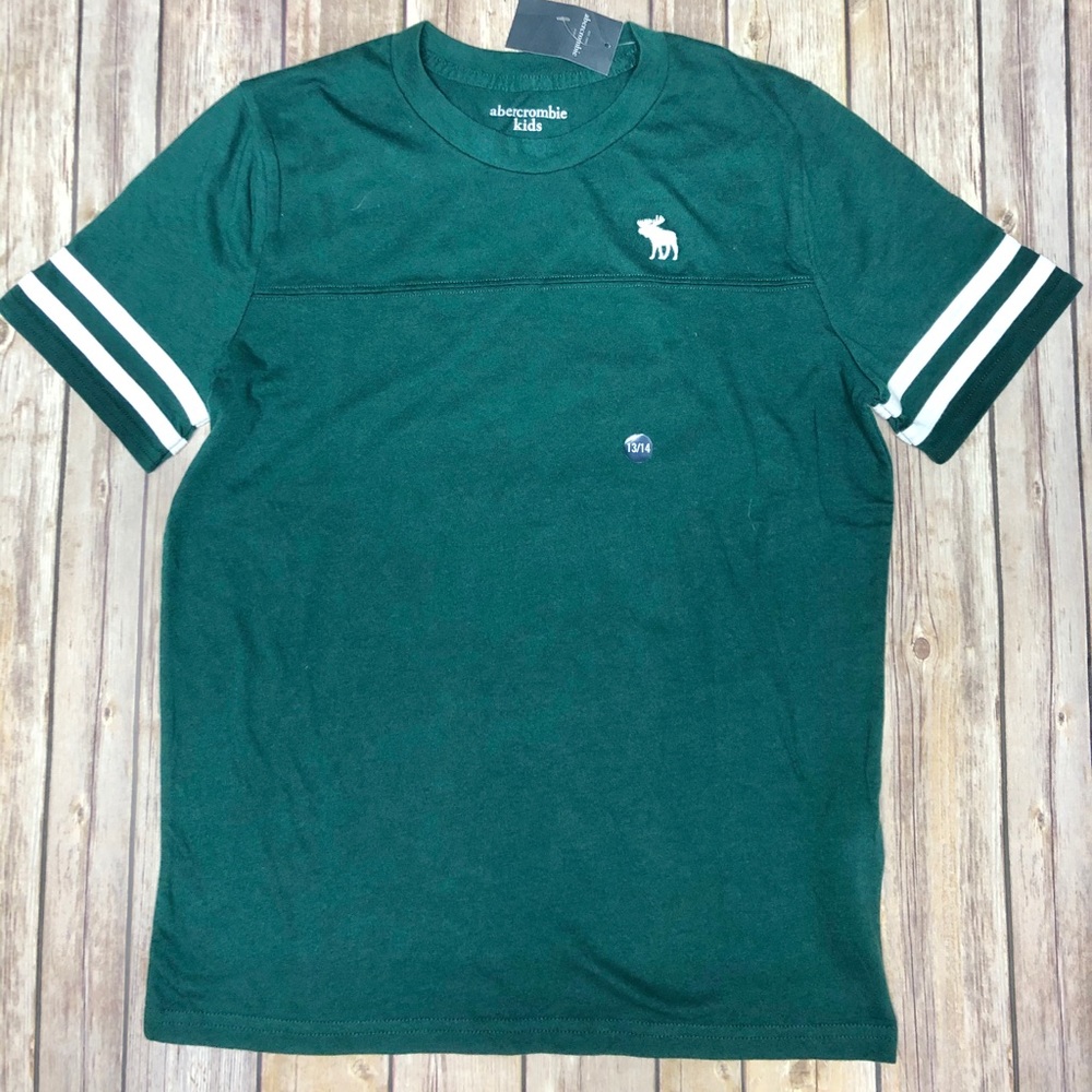 Abercrombie kids boy’s t-shirt size 13/14